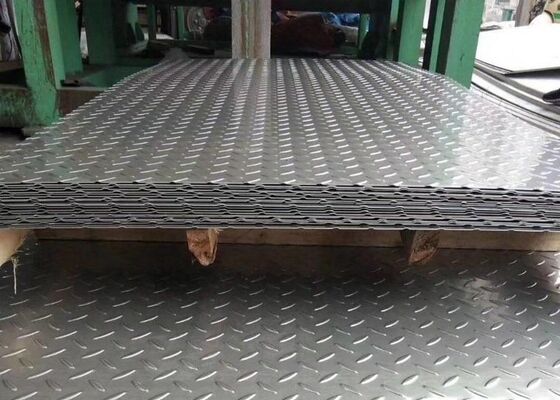 comprar Alumínio Diamond Tread Plate Diamond Stair de 5 barras 1mm 4x8 3003 6061 Fabricação em linha