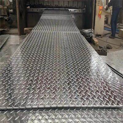 comprar Folha quadriculado de alumínio feita sob encomenda Diamond Plate Anti Slip Ribbed 200mm Fabricação em linha
